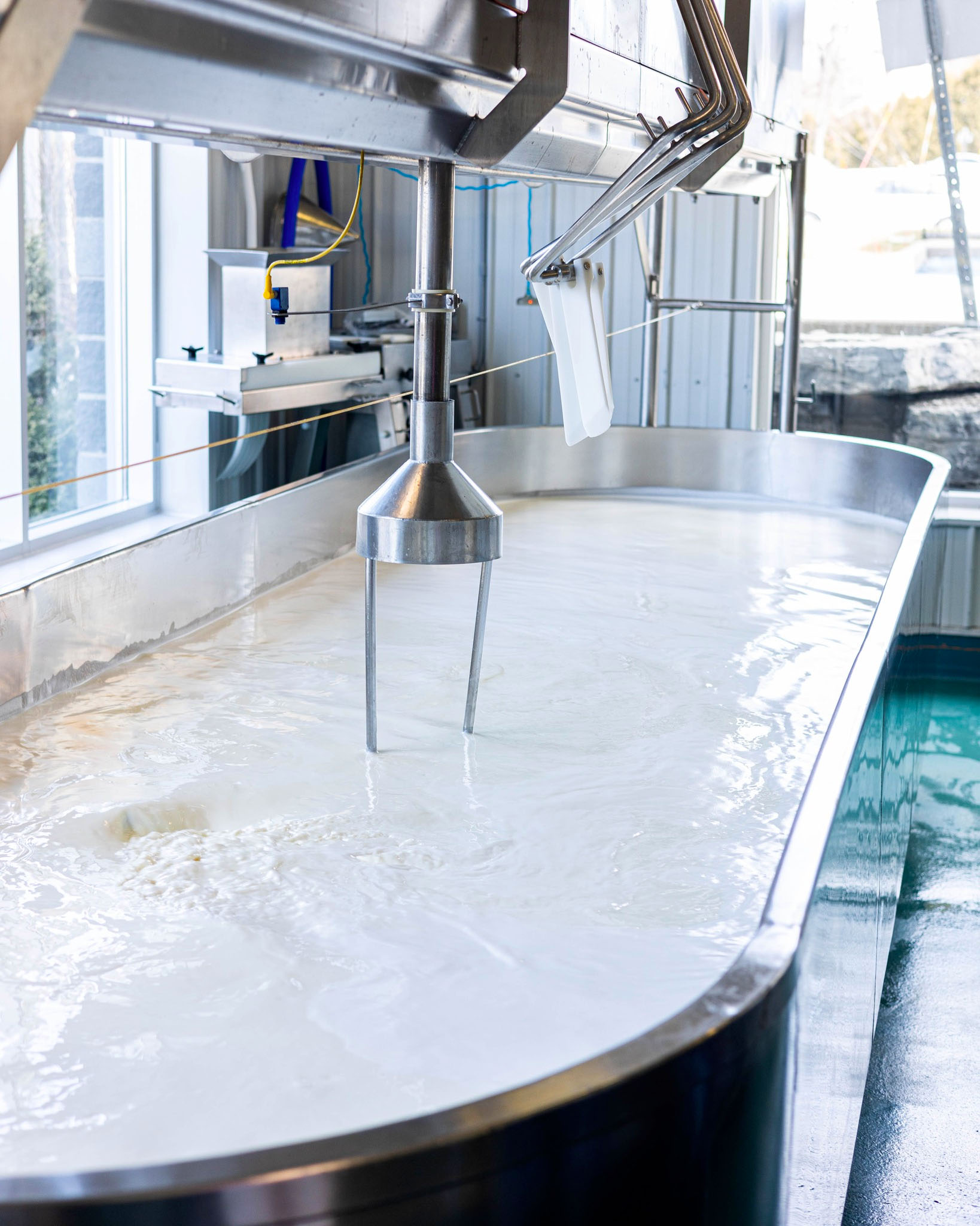 fromagerie-les-rivieres_boutique-et-degustation_fromagerie-et-transformation_restaurant-chiz-poutine_la-fromagerie